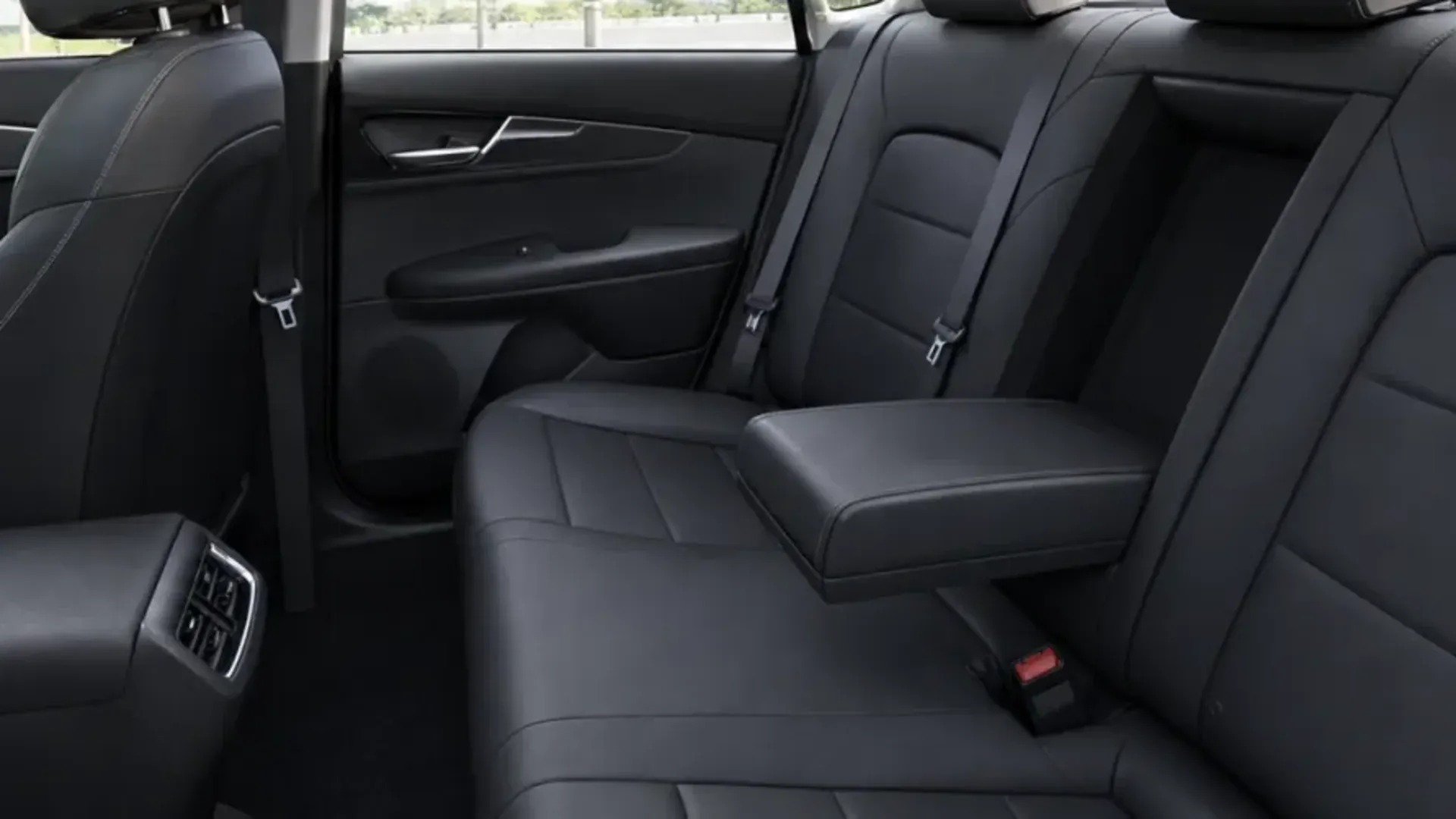 Kia Cerato — Интерьер зад