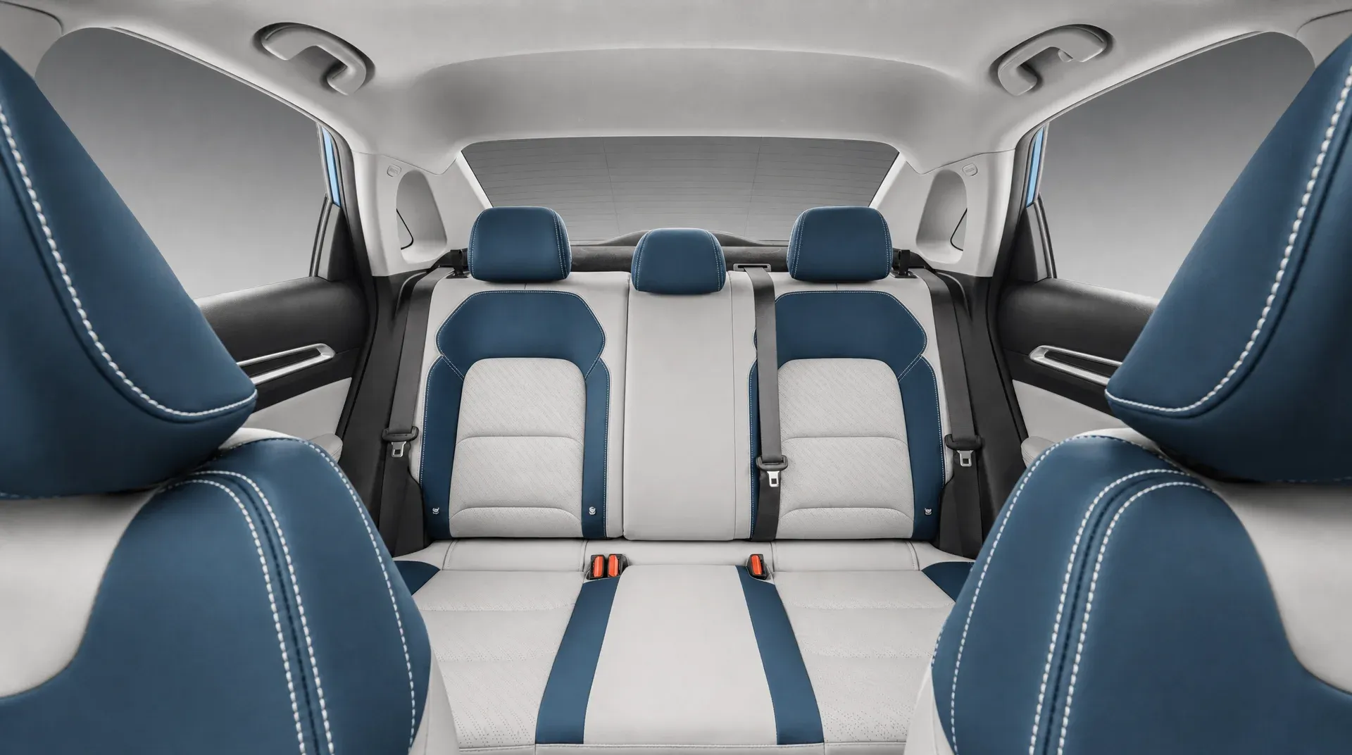 Geely Emgrand — Интерьер зад
