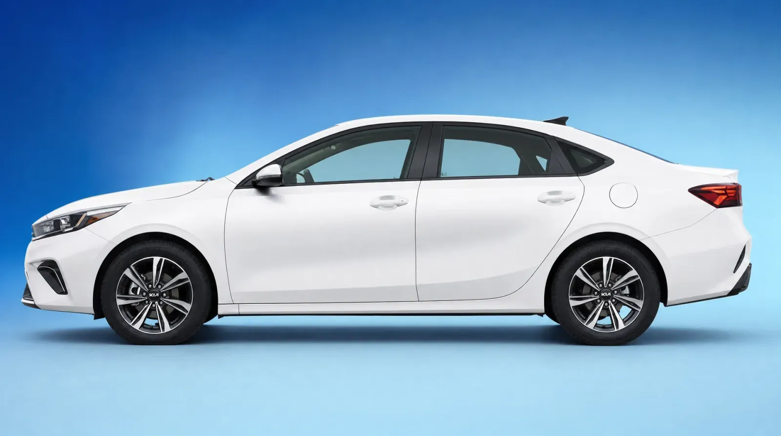 Kia Cerato — Сбоку