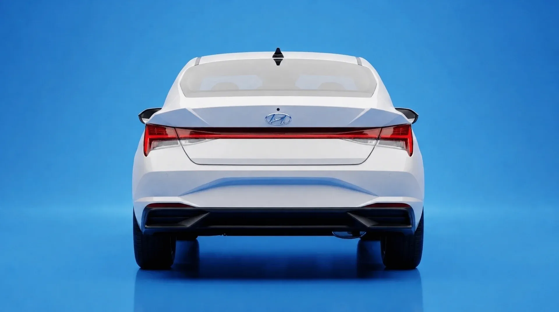 Hyundai Elantra — Зад